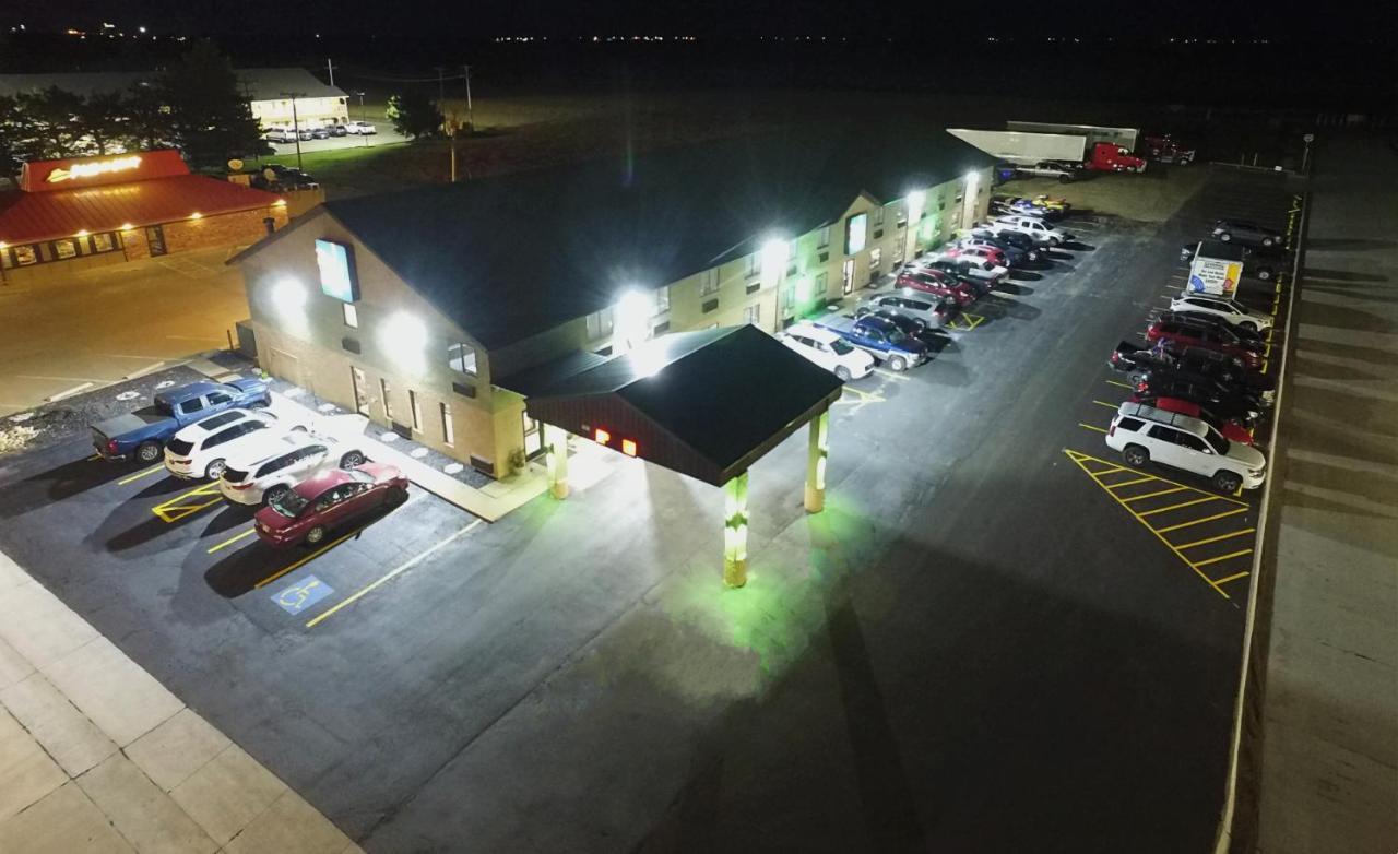 Quality Inn Russell Exterior photo