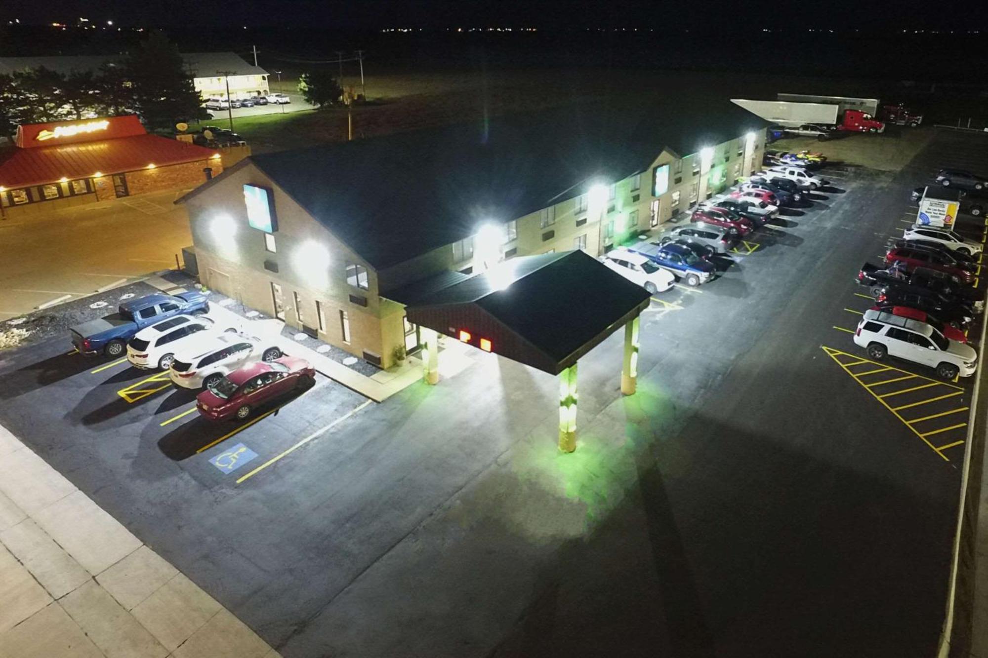 Quality Inn Russell Exterior photo